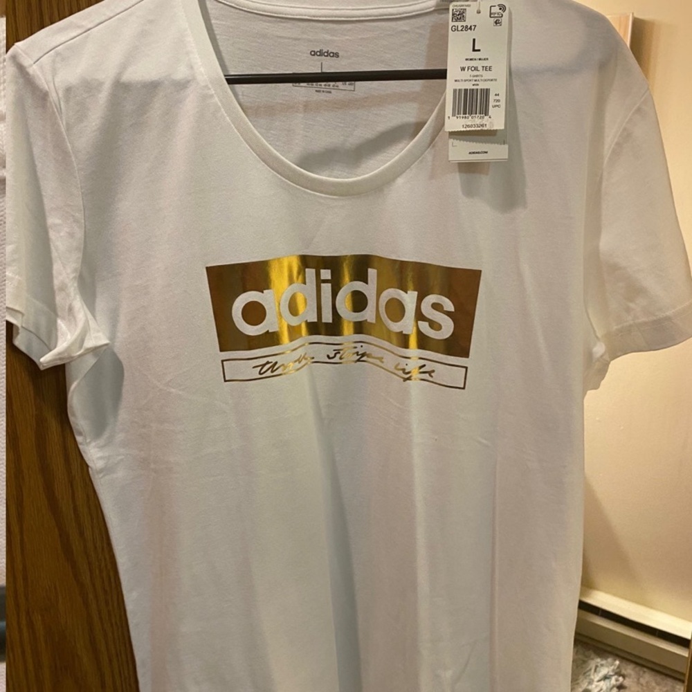 Adidas white t-t-Shirt size large no flaws nwt